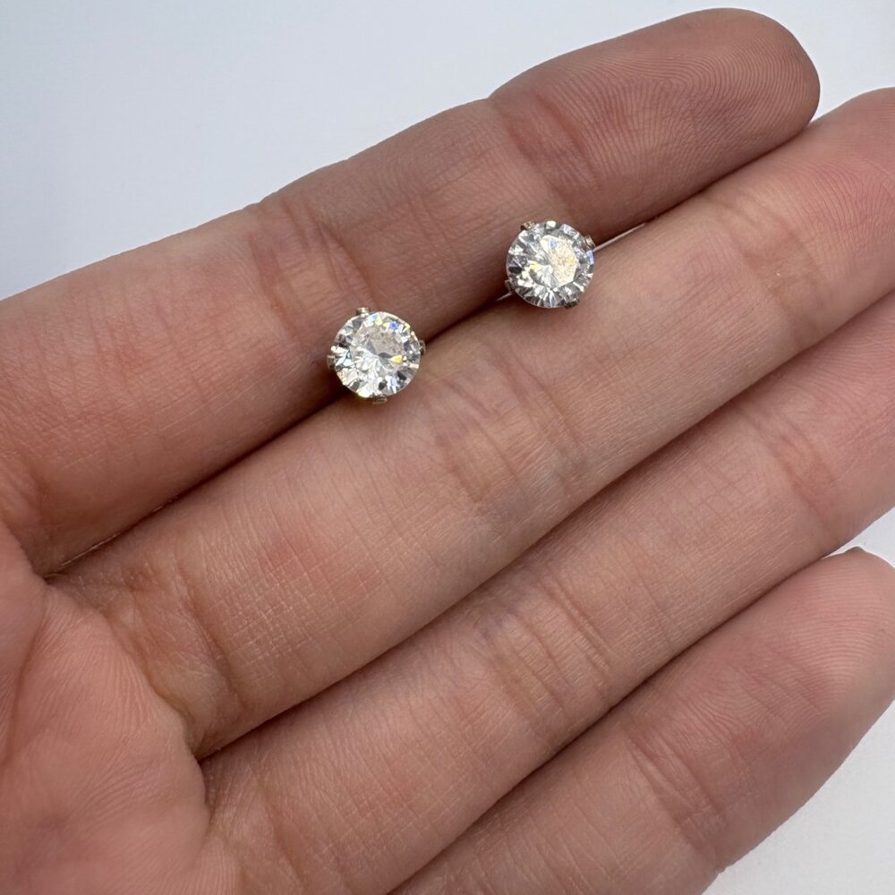 VTG Sterling Silver 925 Cubic Zirconia Prong Set Stud Earrings 7.25mm Width